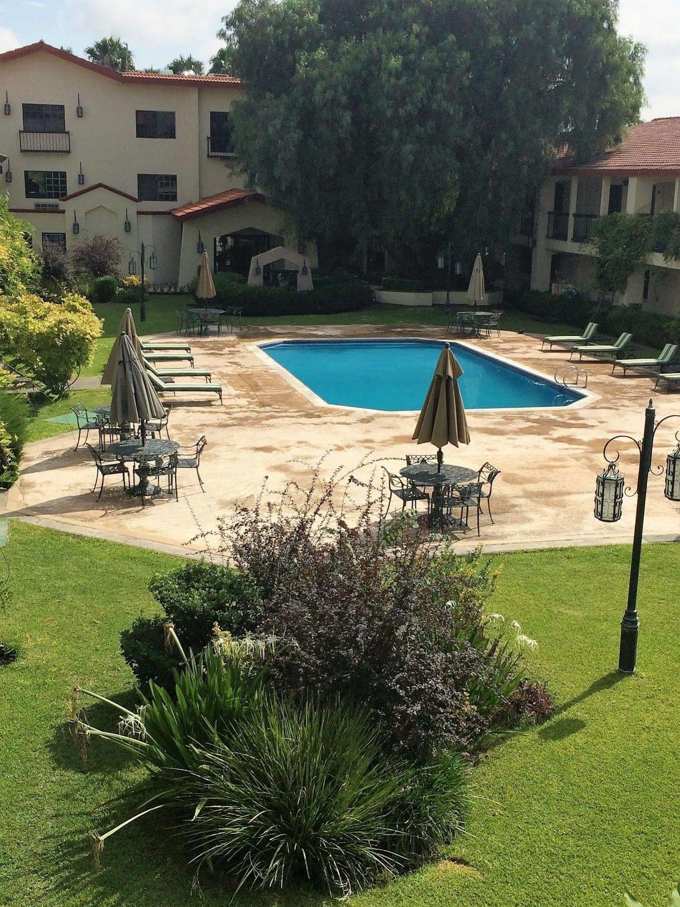 Quinta Dorada Hotel & Suites Saltillo Exterior foto